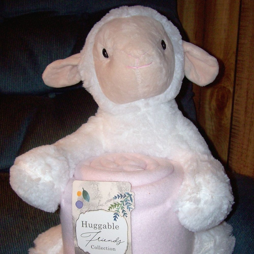 New Plush Lamb & Blanket Huggable Combo Children